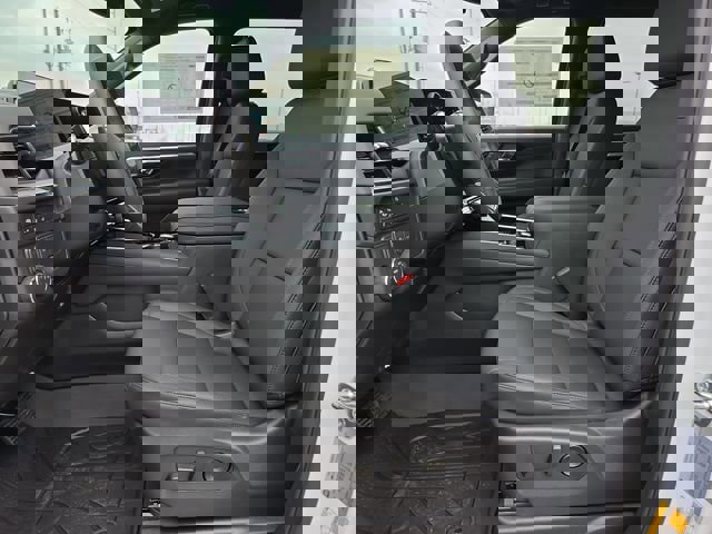 New 2026 Chevrolet Suburban LT w/ Comfort Package image 10