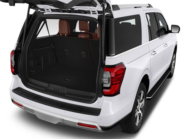 Used 2025 Ford Expedition Platinum image 7