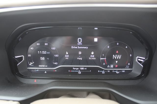 Used 2023 GMC Yukon Denali AWD/4WD image 26