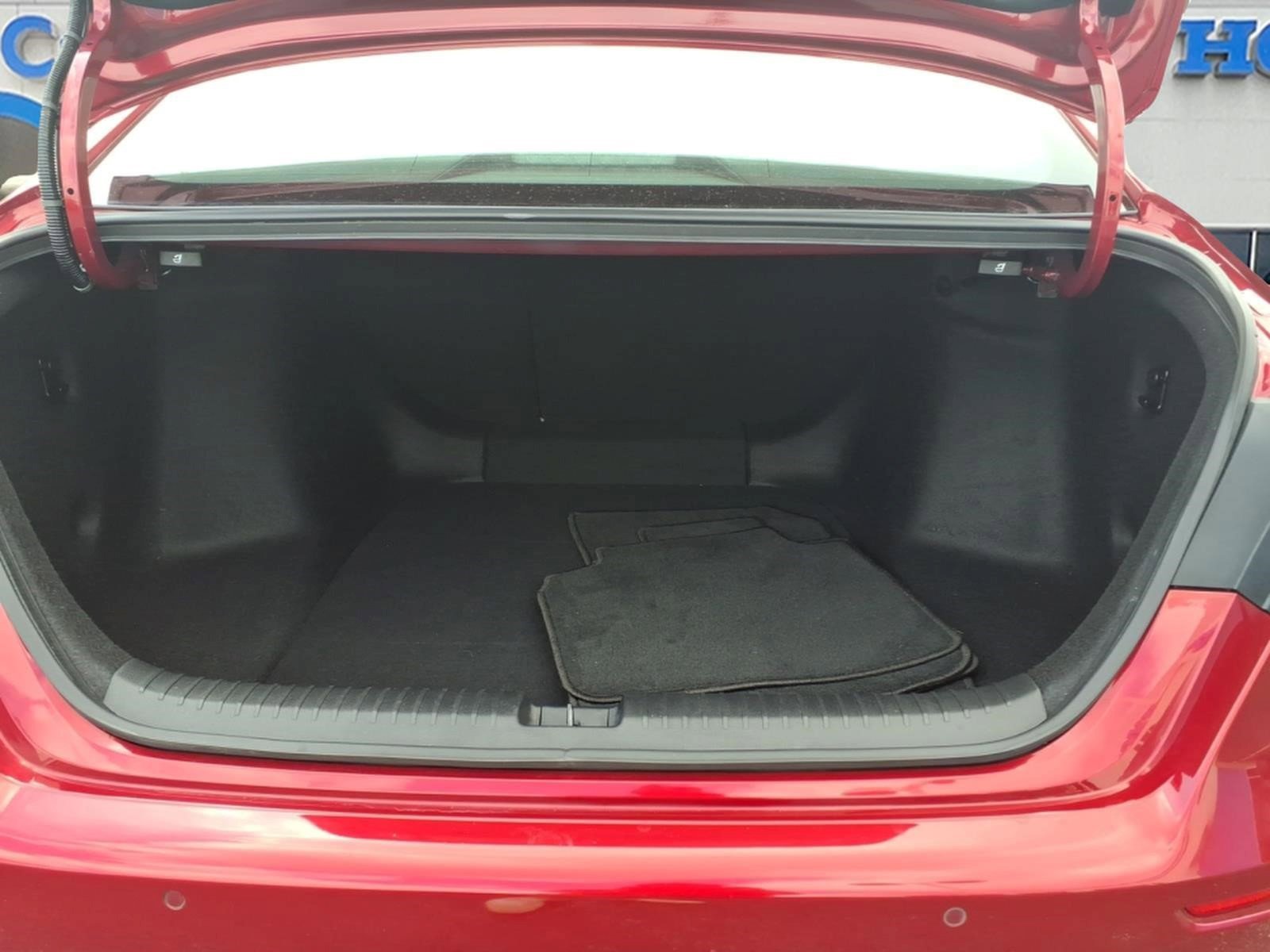 Used 2023 Honda Accord EX-L image 11