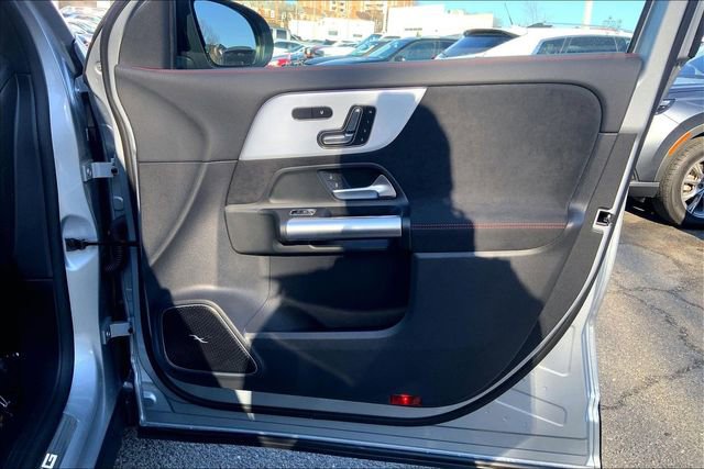 Used 2025 Mercedes-Benz GLA 35 AMG 4MATIC image 19