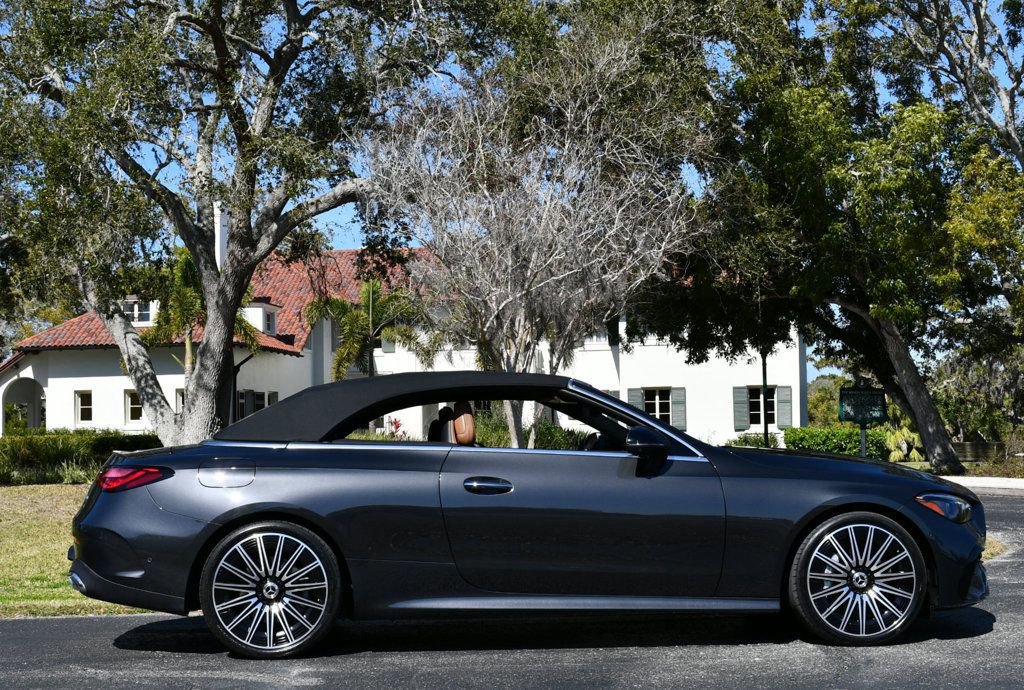Used 2024 Mercedes-Benz CLE 450 4MATIC Cabriolet image 46