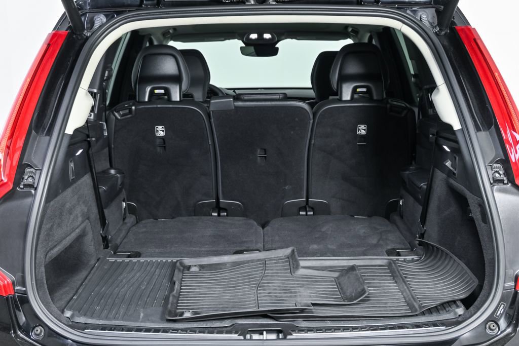 Certified 2023 Volvo XC90 B6 Core w/ Protection Package Premier AWD/4WD image 31