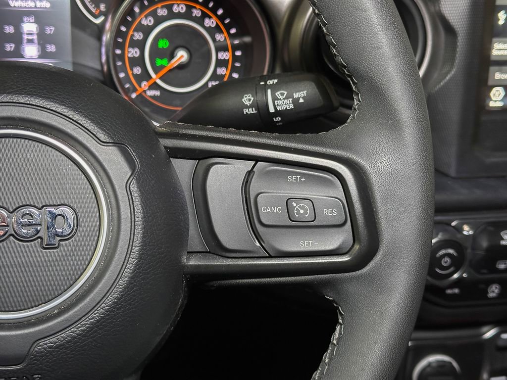 Certified 2023 Jeep Gladiator Sport image 32