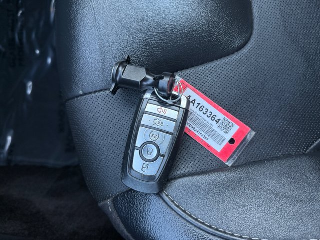 Used 2018 Ford Fusion Titanium AWD/4WD image 18