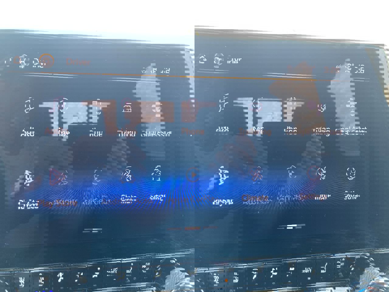 Used 2023 Chevrolet Colorado Z71 w/ Z71 Convenience Package 2 image 32