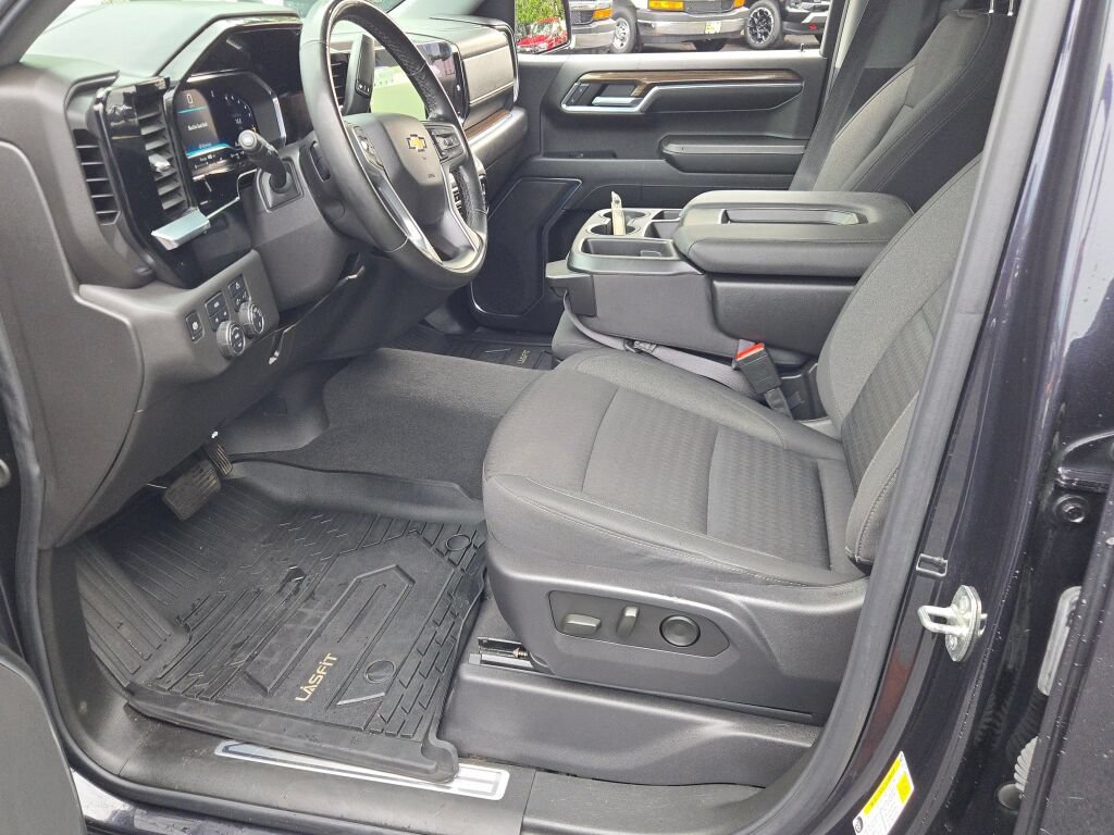 Certified 2024 Chevrolet Silverado 1500 LT AWD/4WD image 28