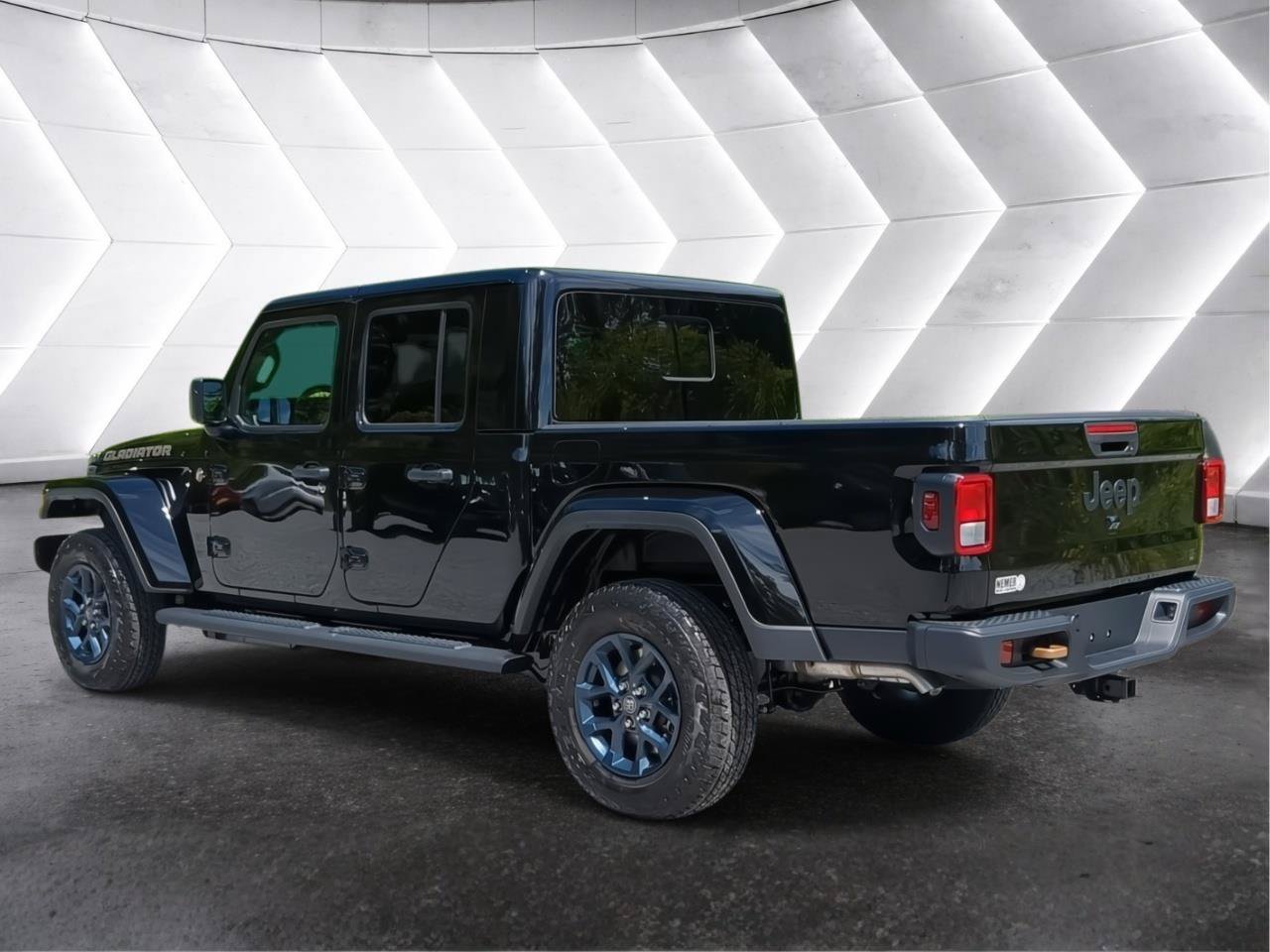 New 2026 Jeep Gladiator Sport AWD/4WD image 5
