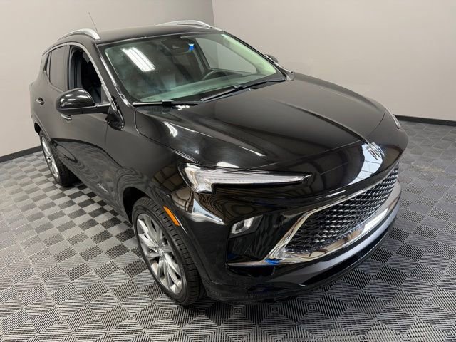 Used 2024 Buick Encore GX Avenir w/ Avenir Convenience Package image 2