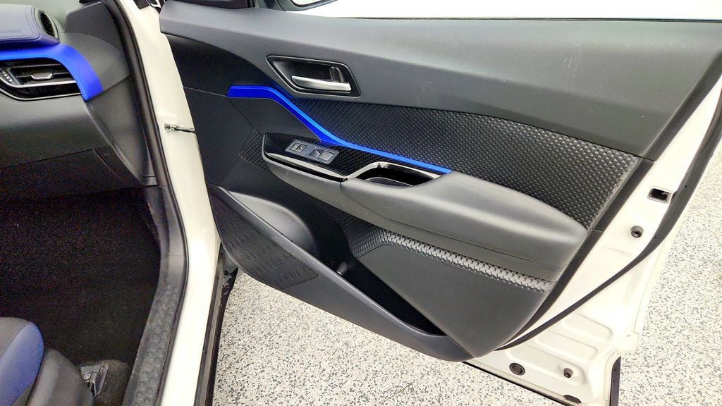 Used 2021 Toyota C-HR XLE FWD image 45