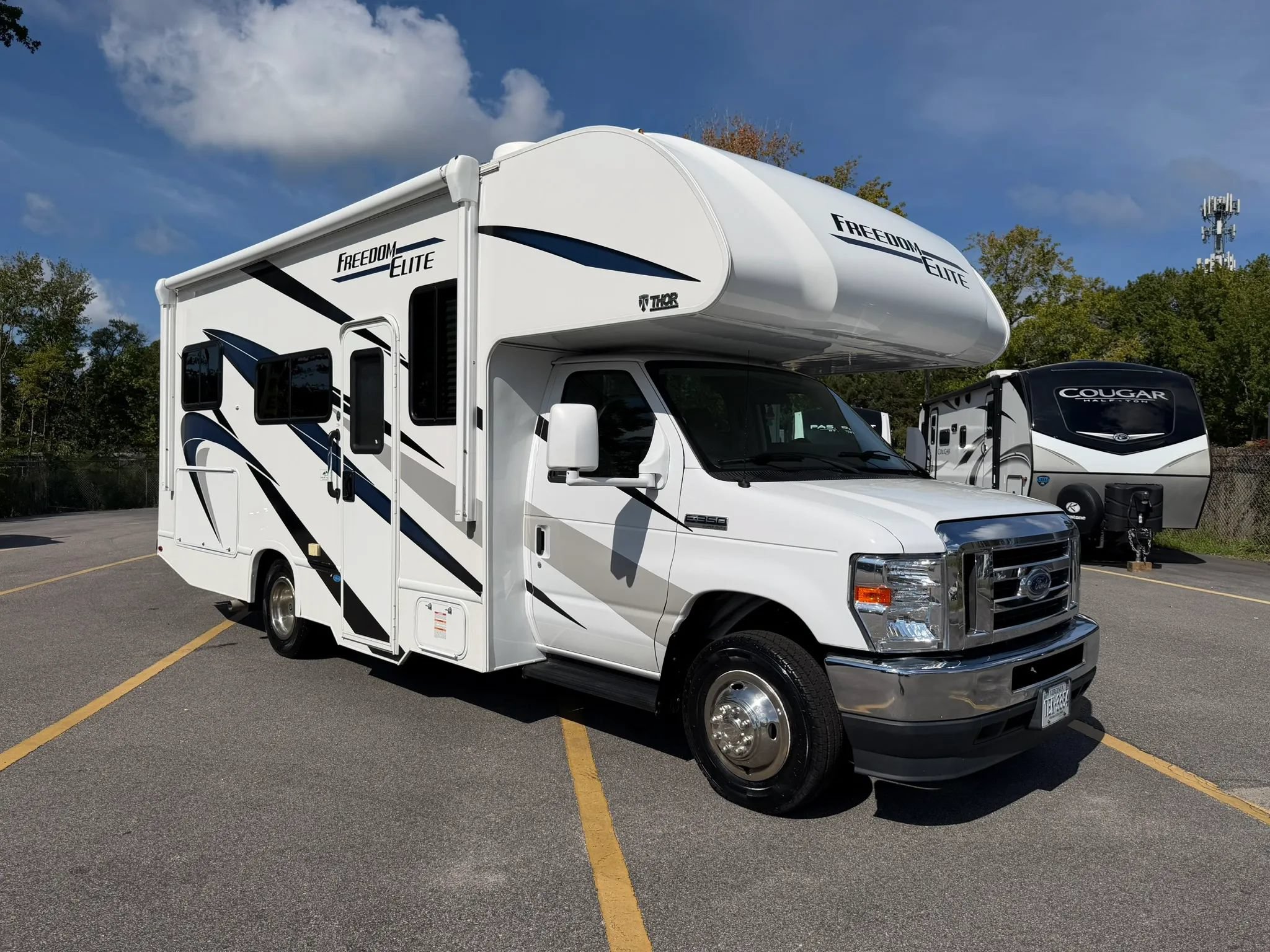 Used 2022 Ford E-350 and Econoline 350 Super Duty w/ Motorhome Prep Package RWD image 2