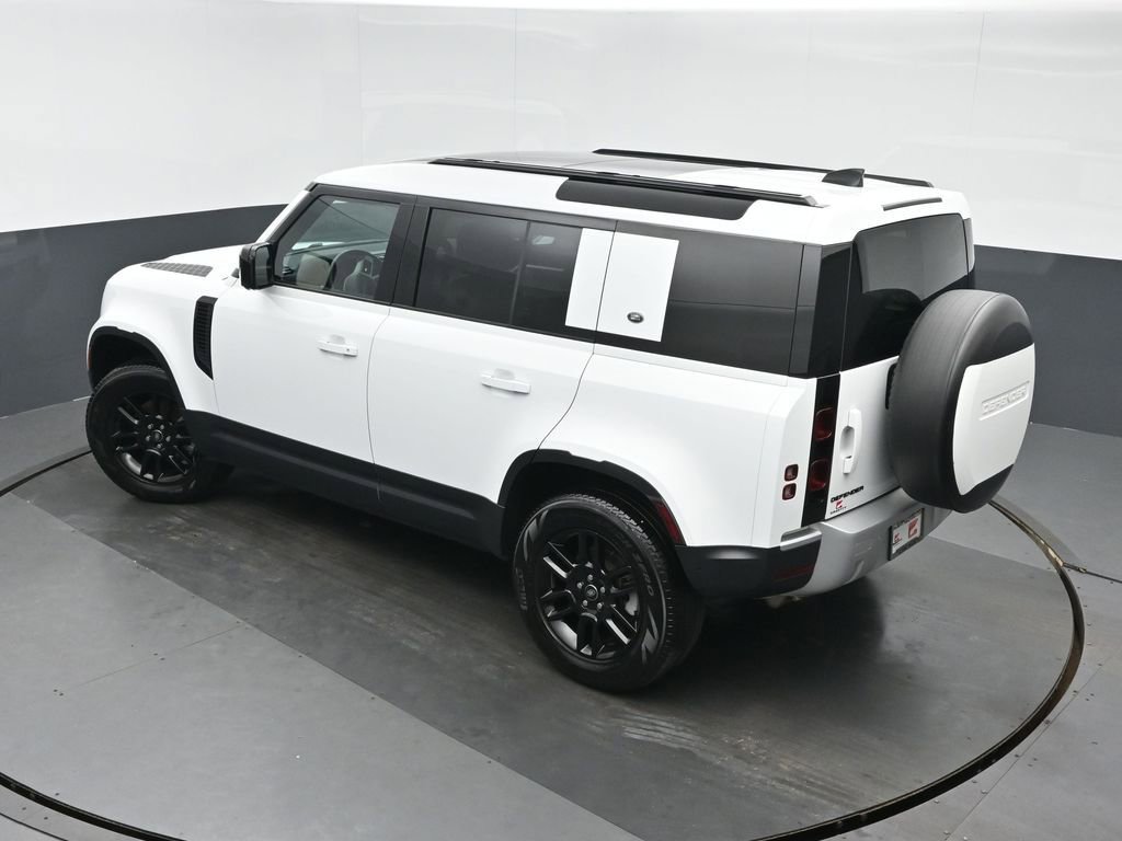 Used 2023 Land Rover Defender 110 S image 37