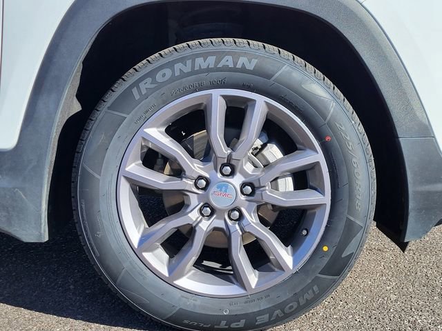 Used 2024 GMC Terrain SLT image 29