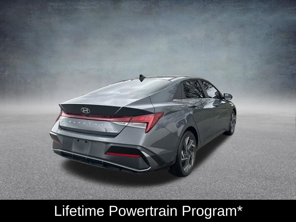 Used 2025 Hyundai Elantra Limited image 6