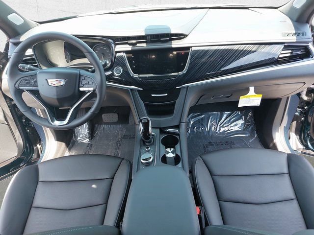 Used 2025 Cadillac XT6 Premium Luxury w/ Technology Package image 9