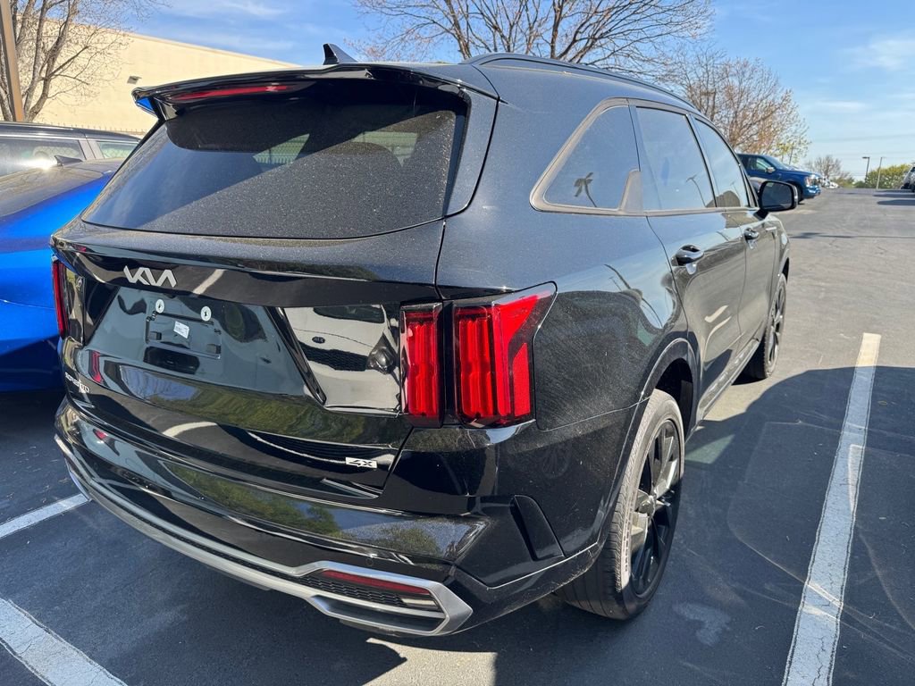 Certified 2023 Kia Sorento SX image 5