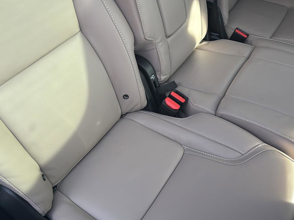 Used 2025 Volvo XC90 T8 Ultra image 46