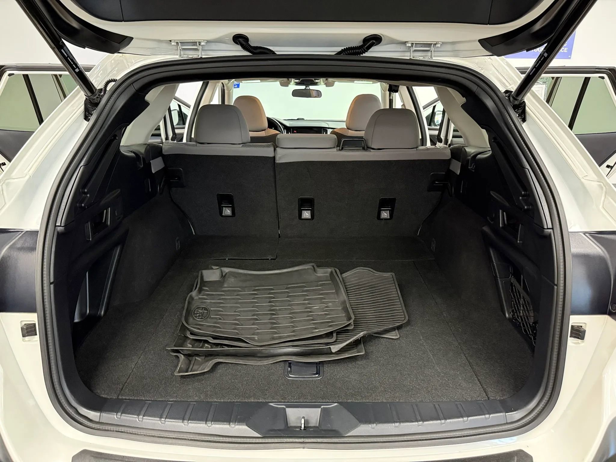 Used 2020 Subaru Outback Premium AWD/4WD image 10