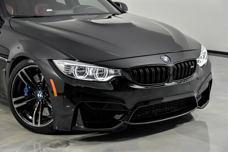 Used 2016 BMW M3 RWD image 3