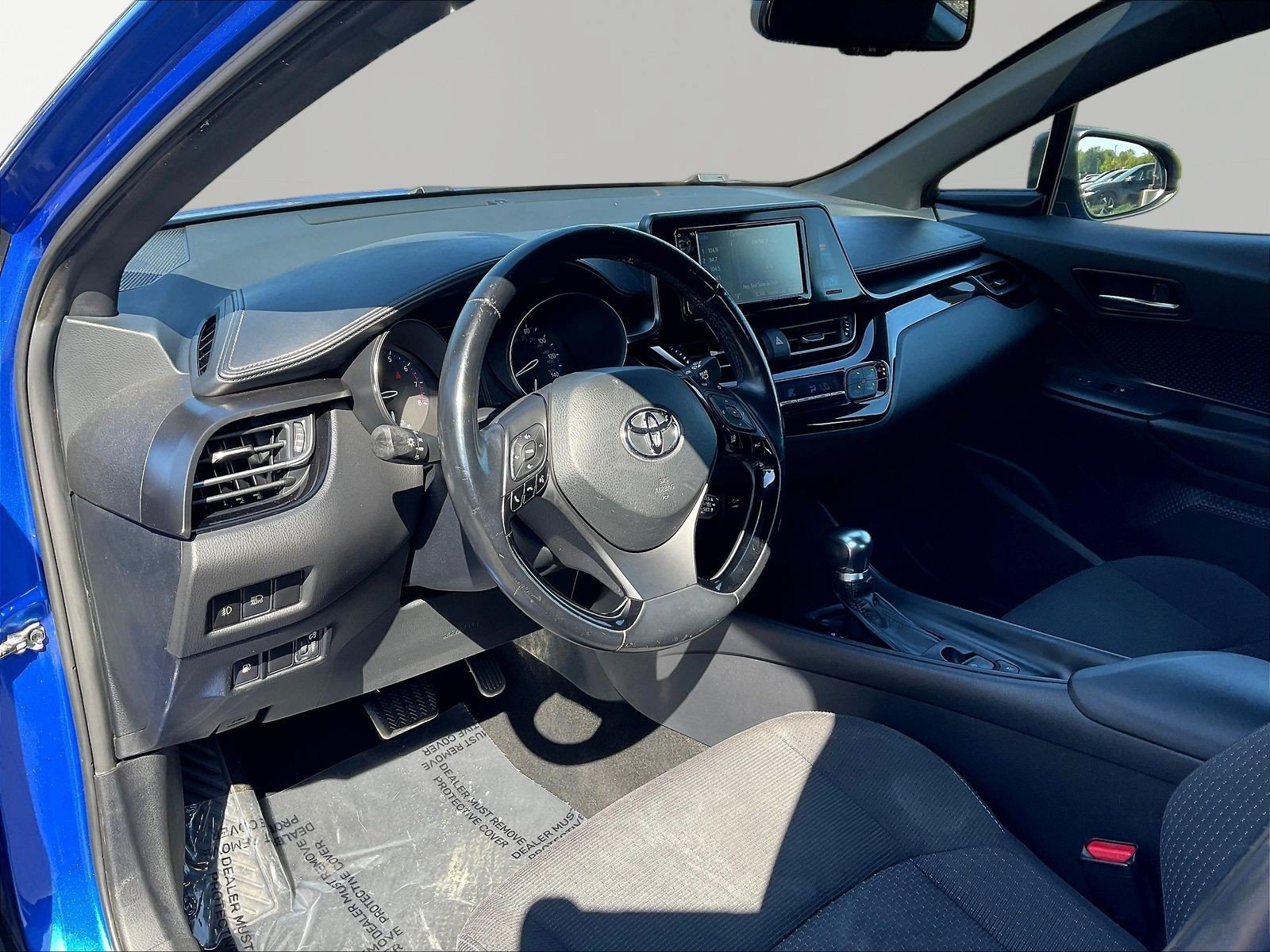 Used 2018 Toyota C-HR XLE FWD image 16