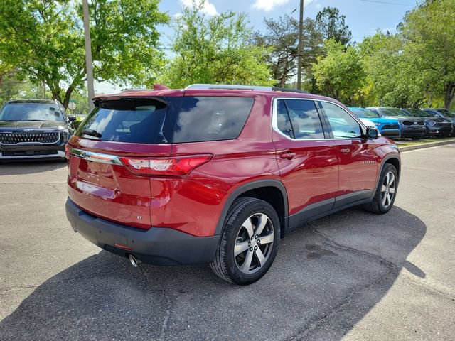 Used 2018 Chevrolet Traverse LT image 2