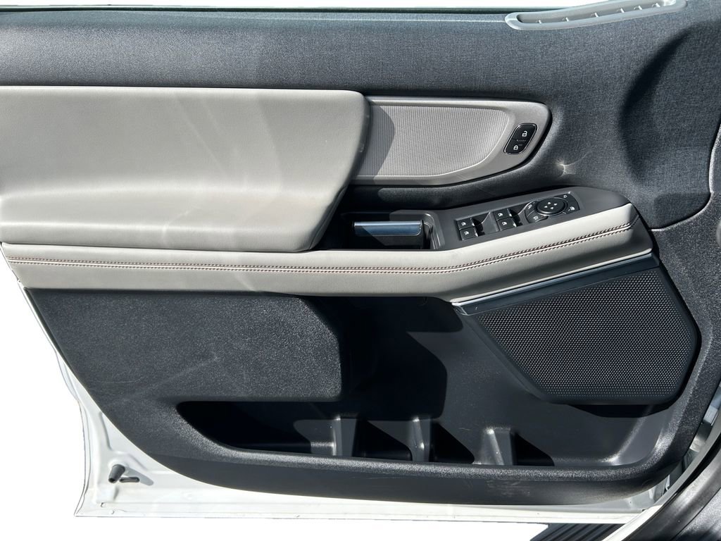 Used 2025 Ford Expedition Max Active image 18