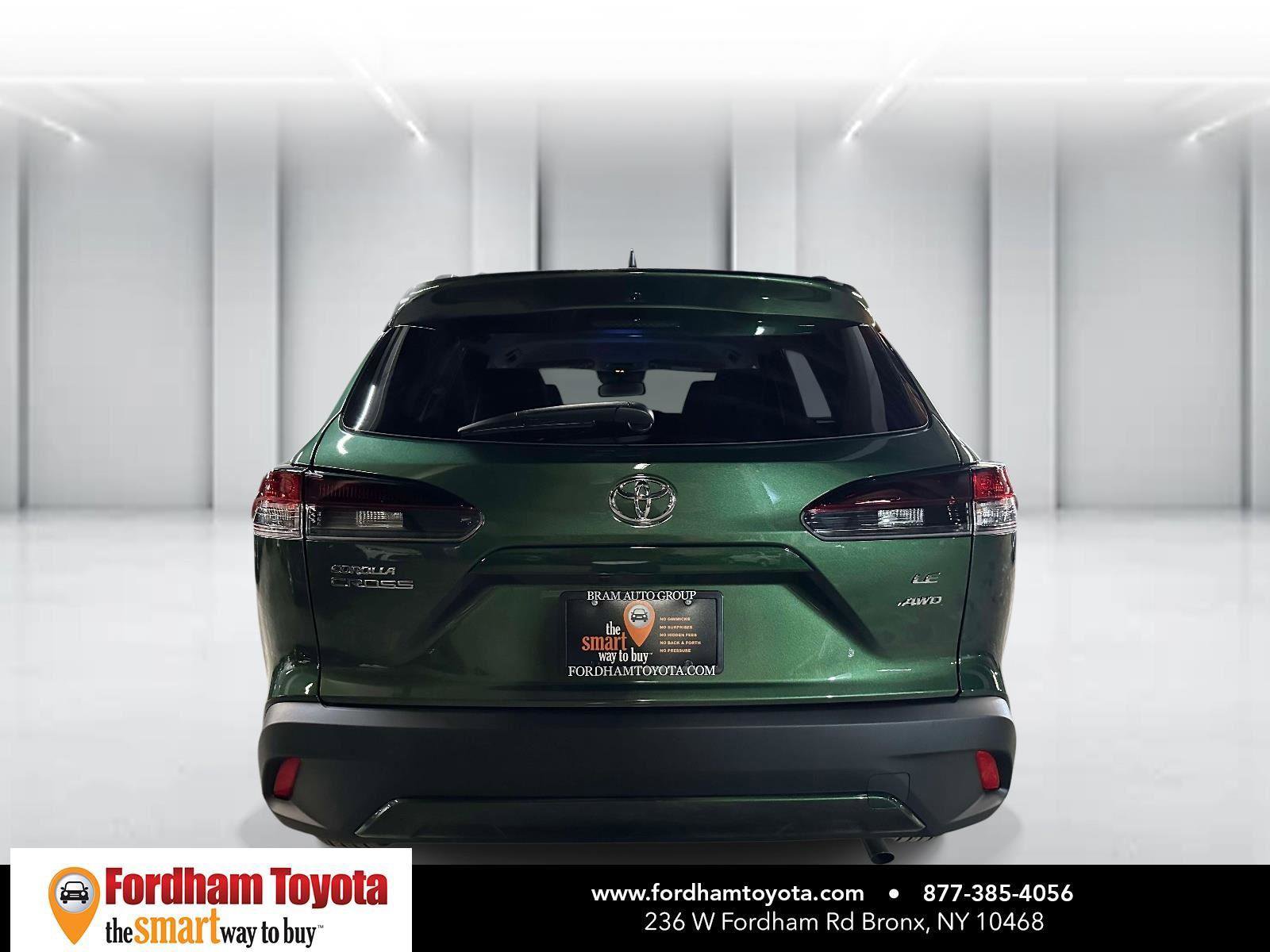 Certified 2026 Toyota Corolla Cross LE AWD/4WD image 5