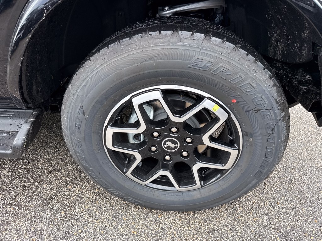 New 2026 Ford Bronco Outer Banks AWD/4WD image 11