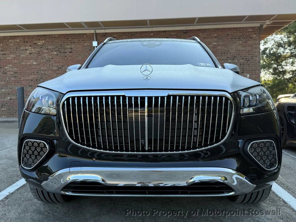 Used 2025 Mercedes-Benz Maybach GLS 600 4MATIC image 2