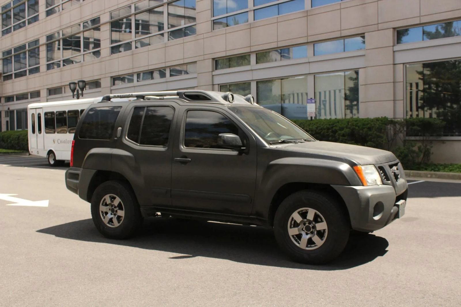Used 2012 Nissan Xterra PRO-4X w/ Pro-4x Leather Pkg AWD/4WD image 2