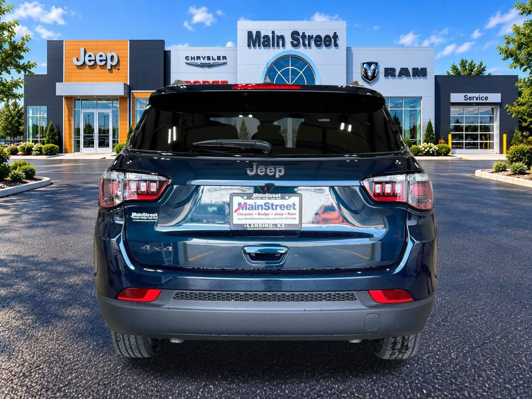 New 2026 Jeep Compass Latitude AWD/4WD image 4