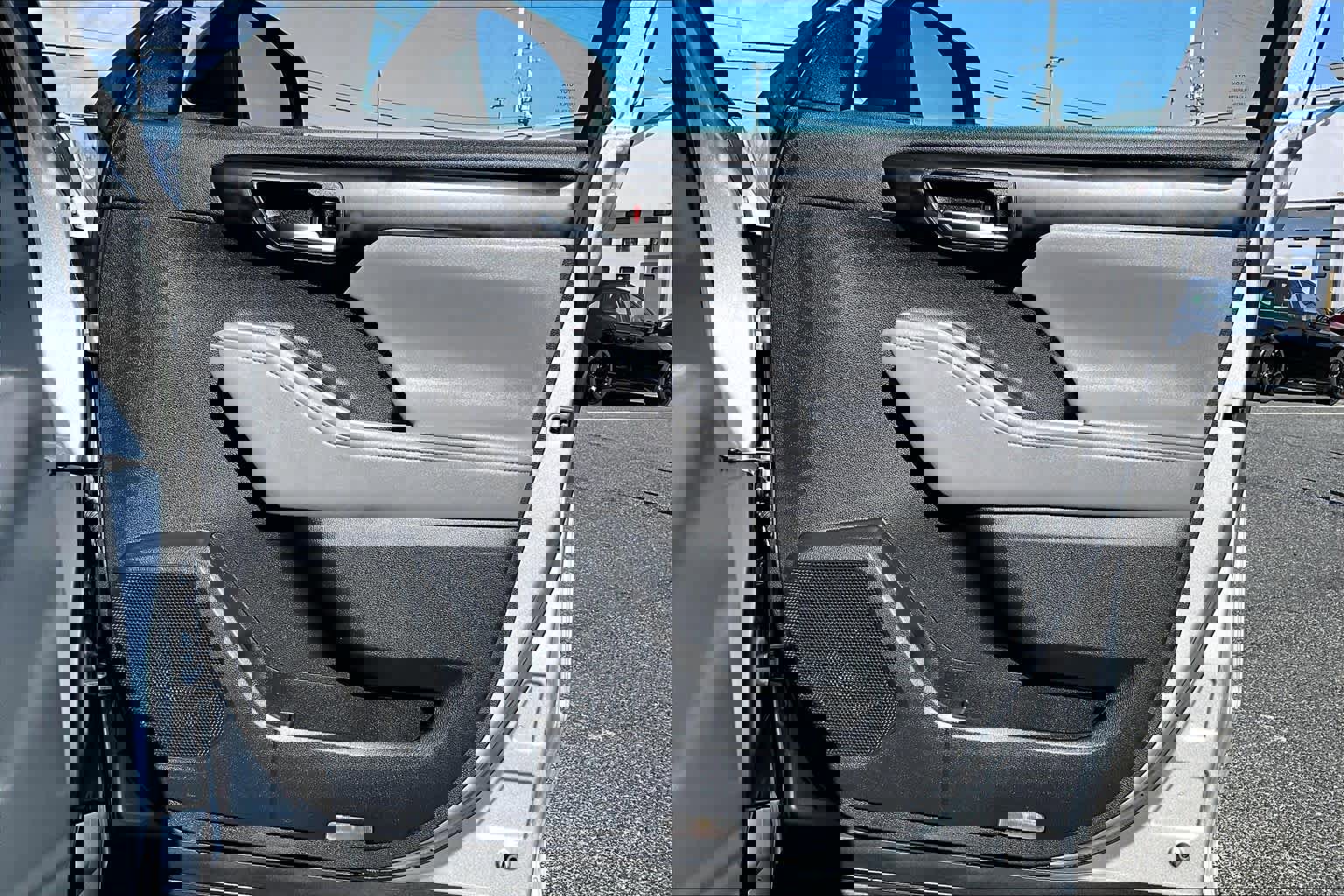 Used 2022 Toyota Highlander XLE image 23