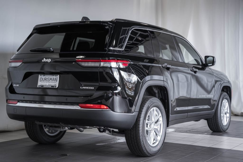 New 2025 Jeep Grand Cherokee Laredo X image 4