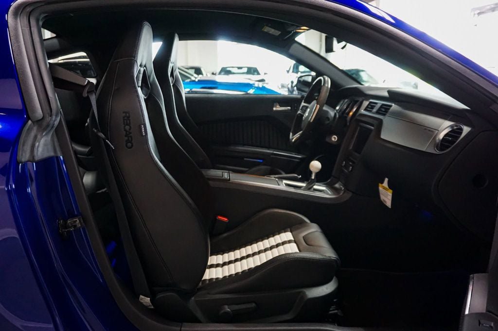 Used 2014 Ford Mustang Shelby GT500 w/ Equipment Group 821A RWD image 27