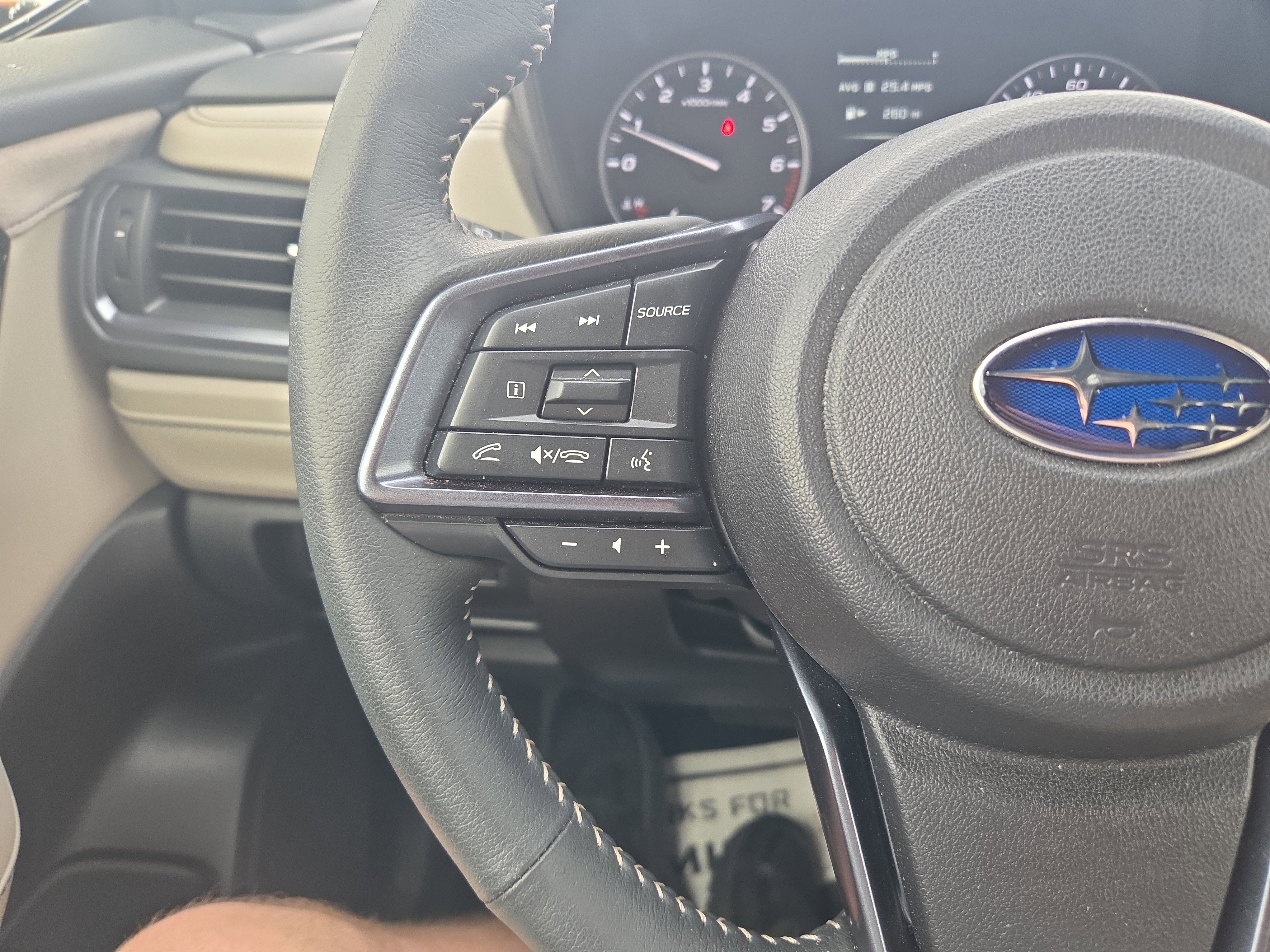 Used 2025 Subaru Forester Limited image 18