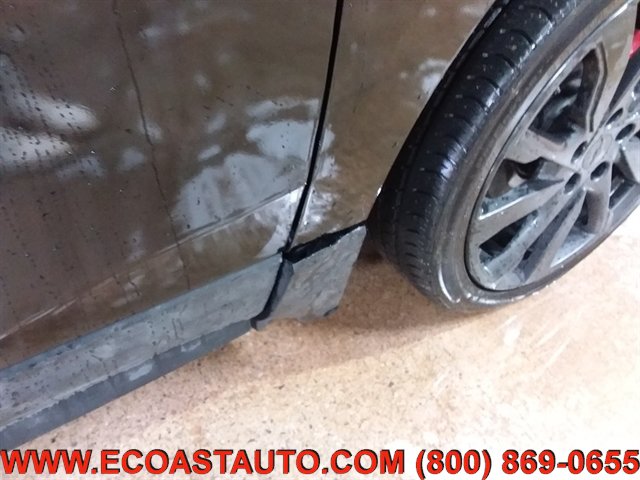 Used 2022 Chevrolet Equinox RS w/ RS Leather Package FWD image 15