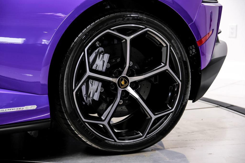 Used 2024 Lamborghini Huracan EVO AWD/4WD image 58