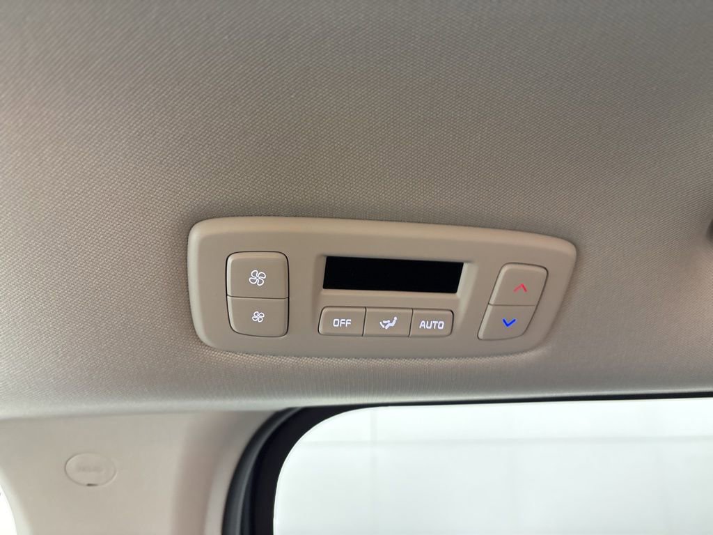 New 2026 Kia Carnival image 35