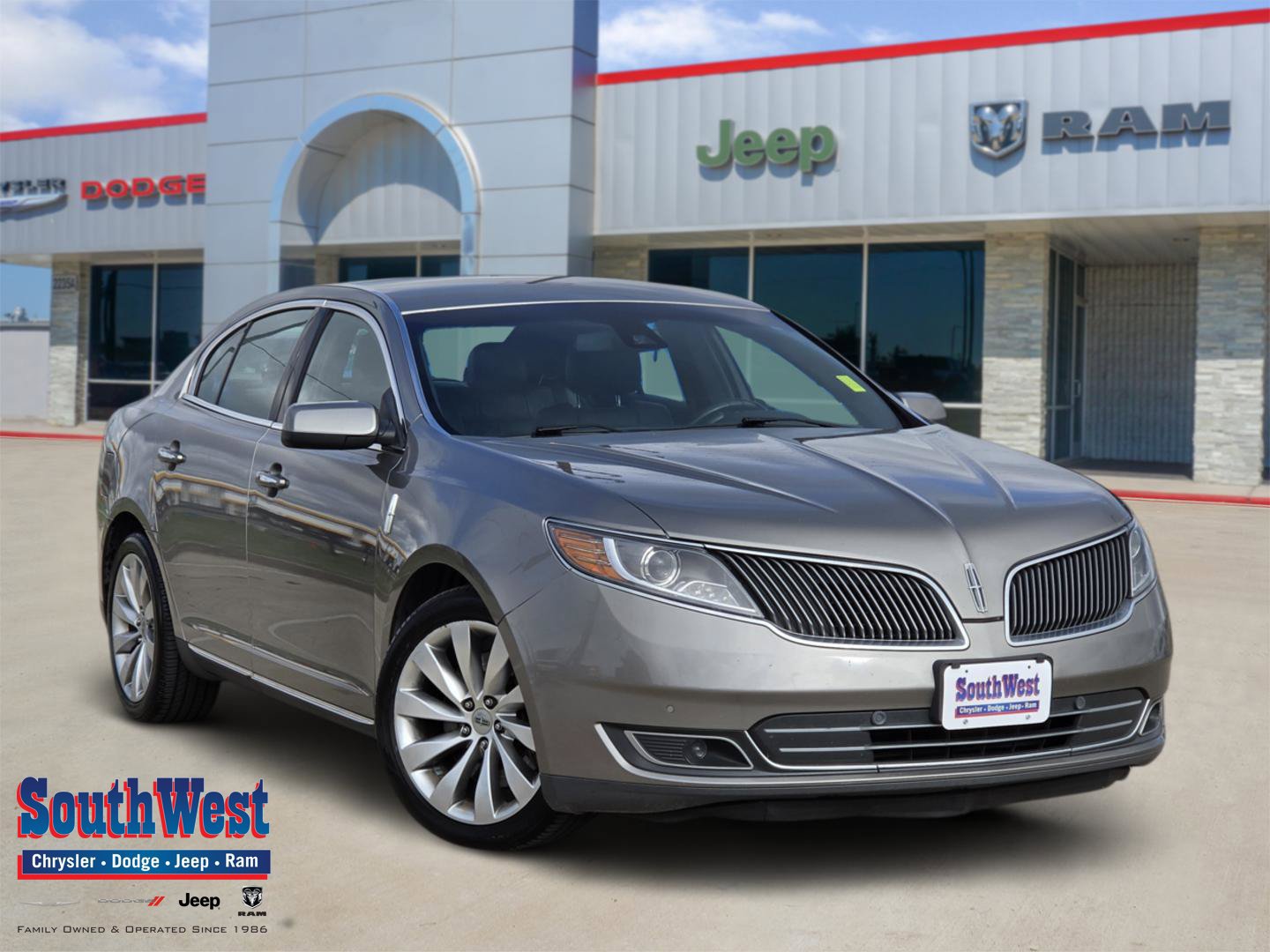 Used 2016 Lincoln MKS w/ Equipment Group 101A FWD 360° Tour