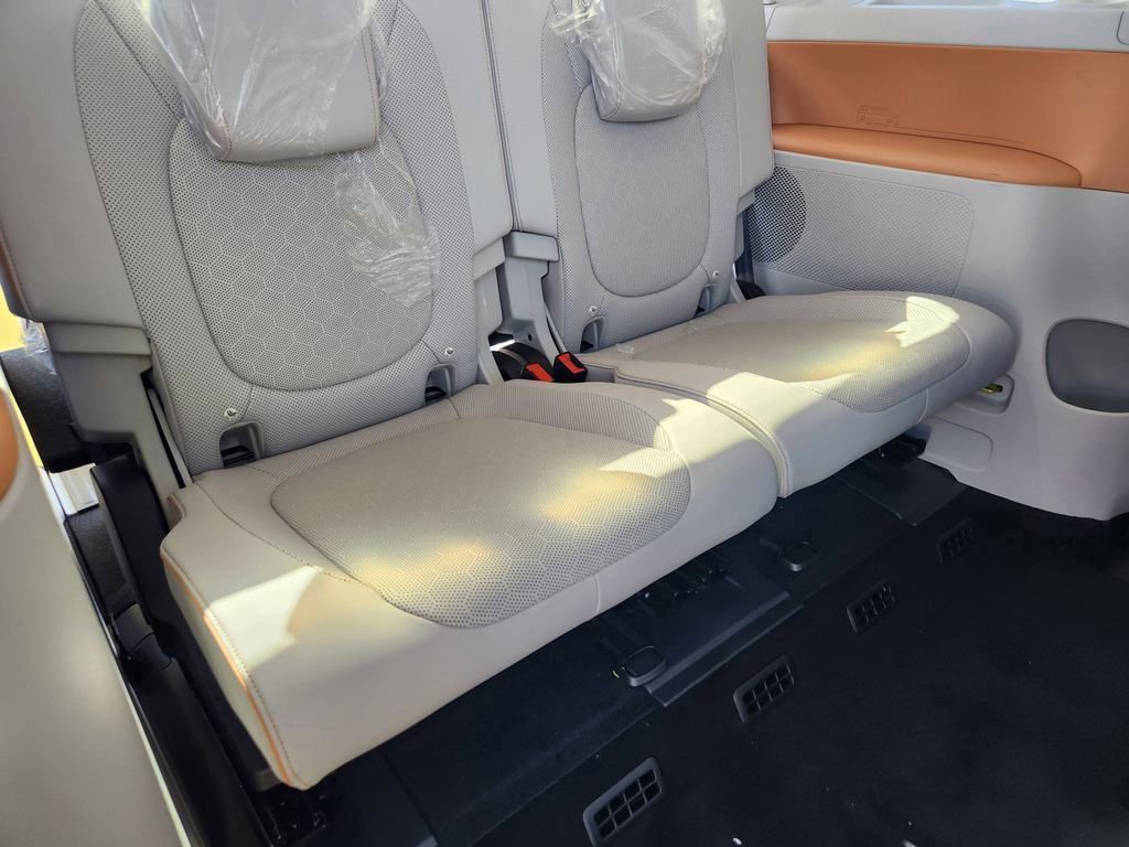 New 2025 Volkswagen ID. Buzz 1st Edition image 28