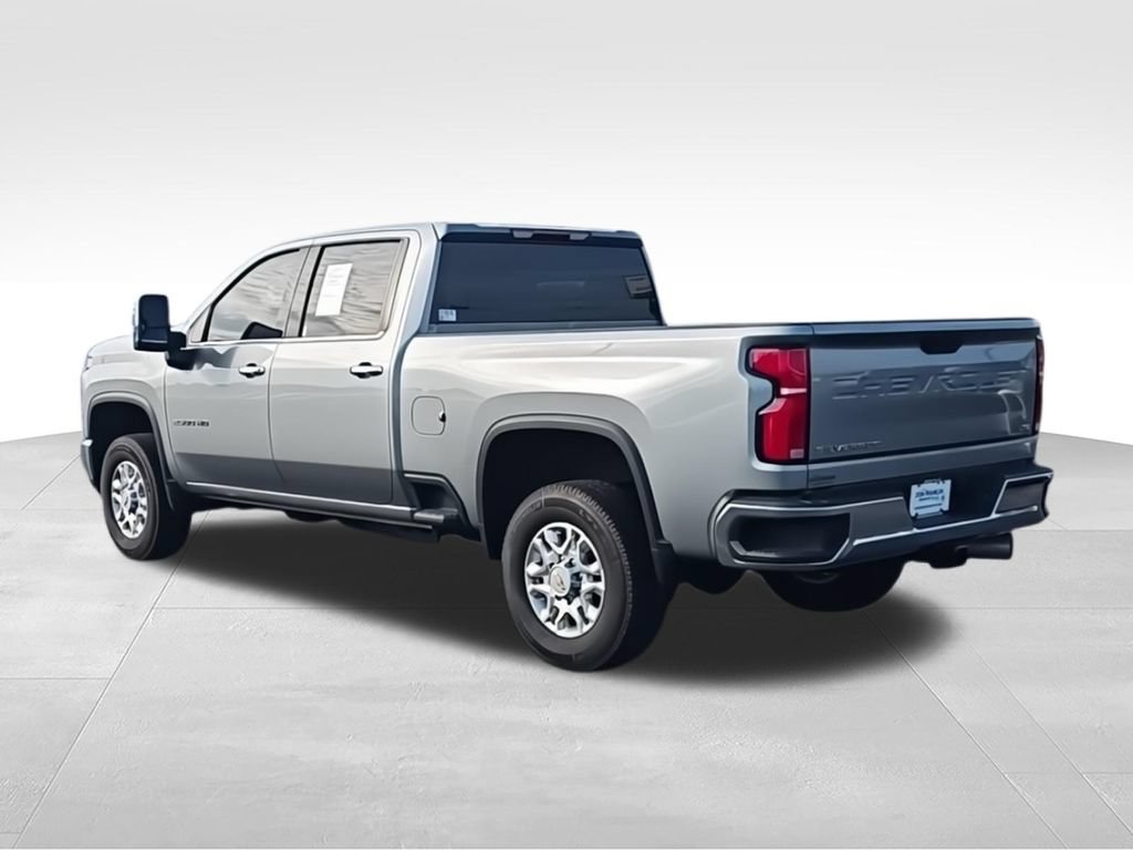 Used 2024 Chevrolet Silverado 2500 LTZ AWD/4WD image 7