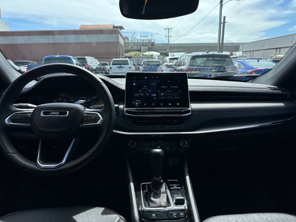 Used 2024 Jeep Compass Trailhawk image 14