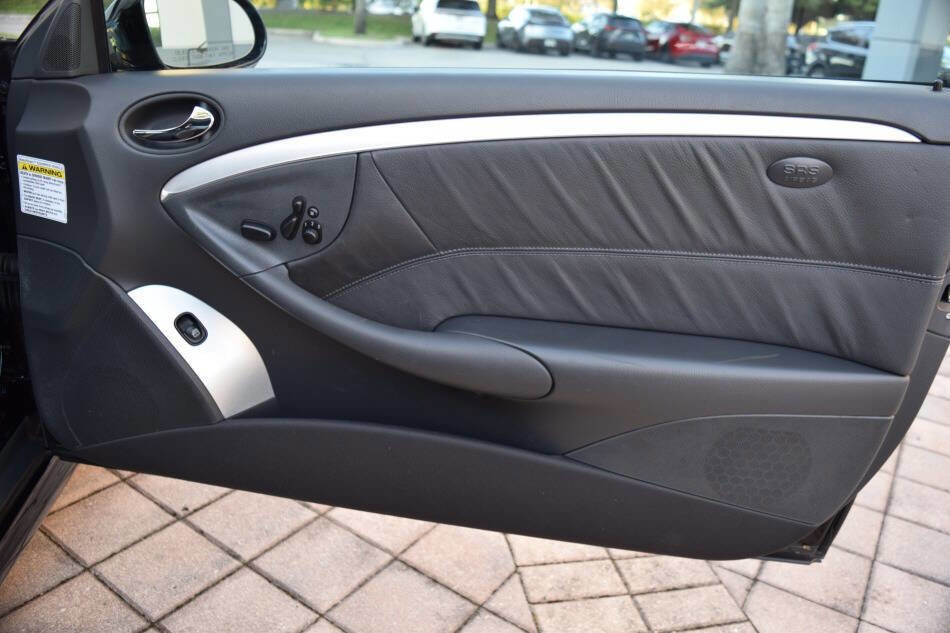 Used 2003 Mercedes-Benz CLK 55 AMG Coupe image 75