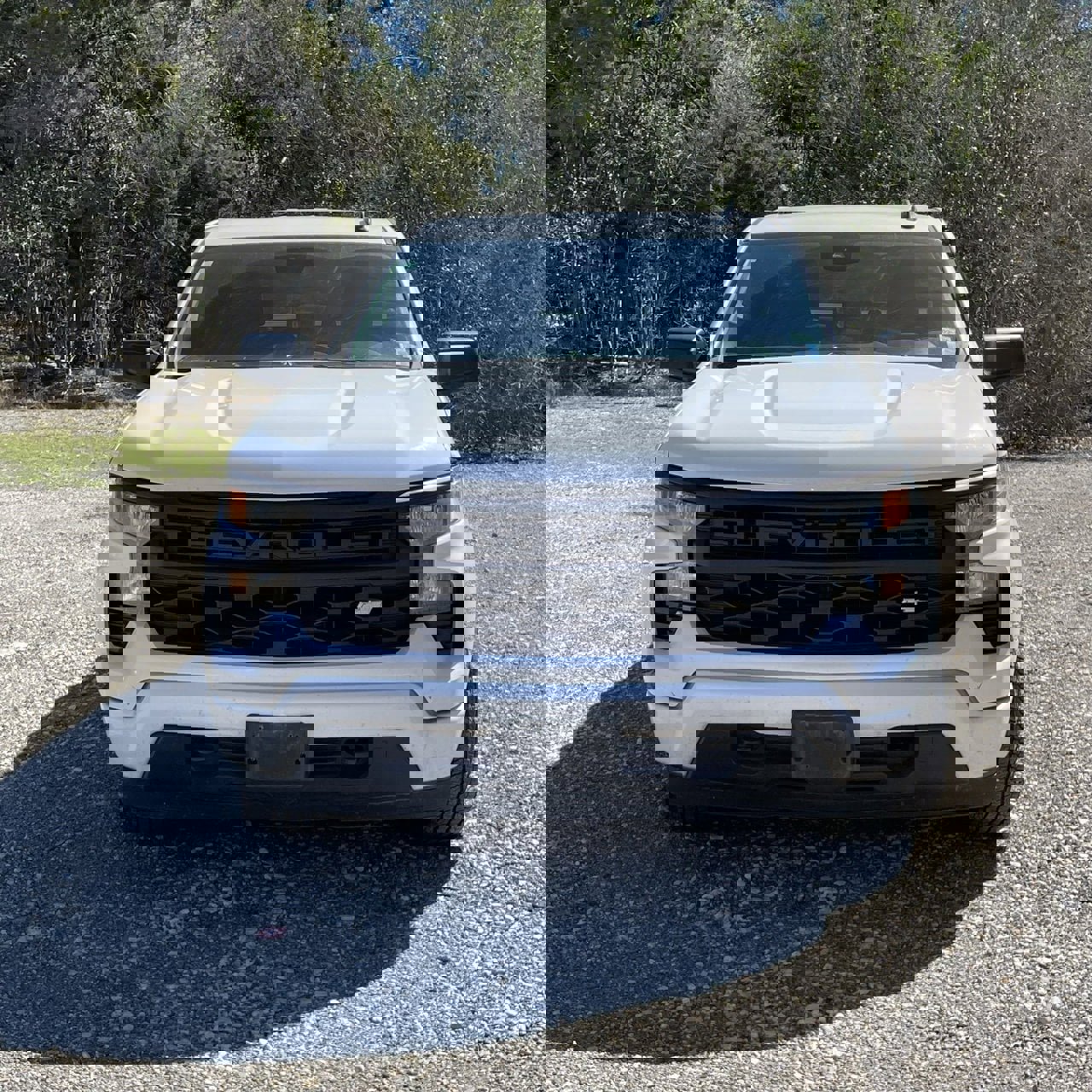 Used 2023 Chevrolet Silverado 1500 Custom image 2