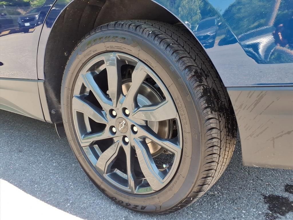 Certified 2023 Chevrolet Equinox RS AWD/4WD image 7