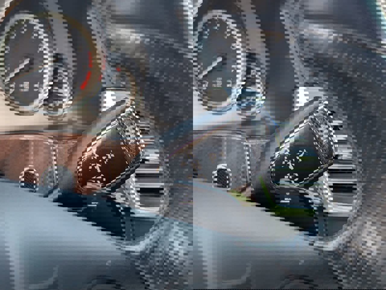 Used 2011 Mercedes-Benz E 350 Sedan image 28