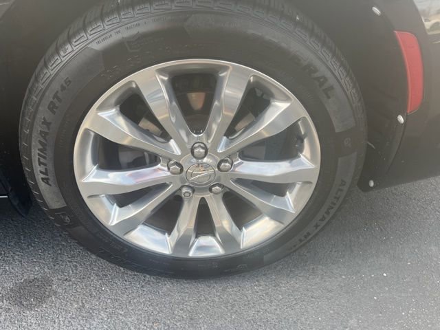 Used 2015 Chrysler 300 Limited w/ Driver Convenience Group image 6