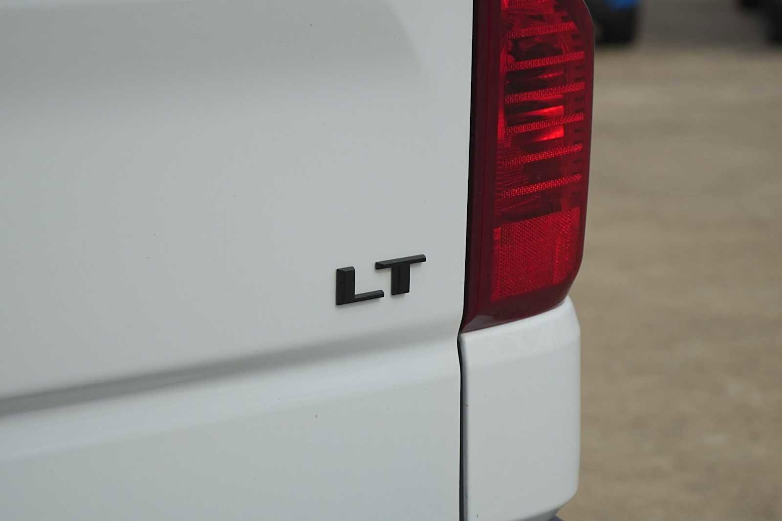 Used 2019 Chevrolet Silverado 1500 LT w/ All-Star Edition AWD/4WD image 8