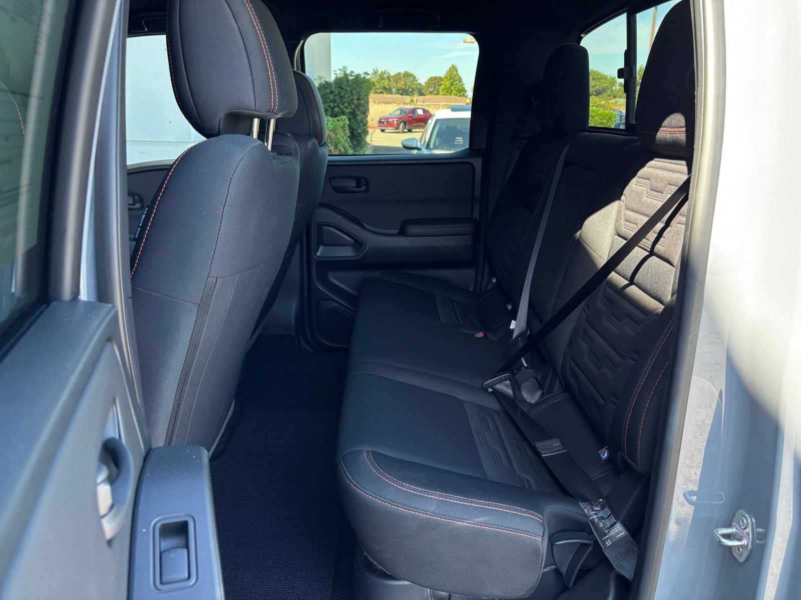 Used 2026 Nissan Frontier PRO-4X AWD/4WD image 27