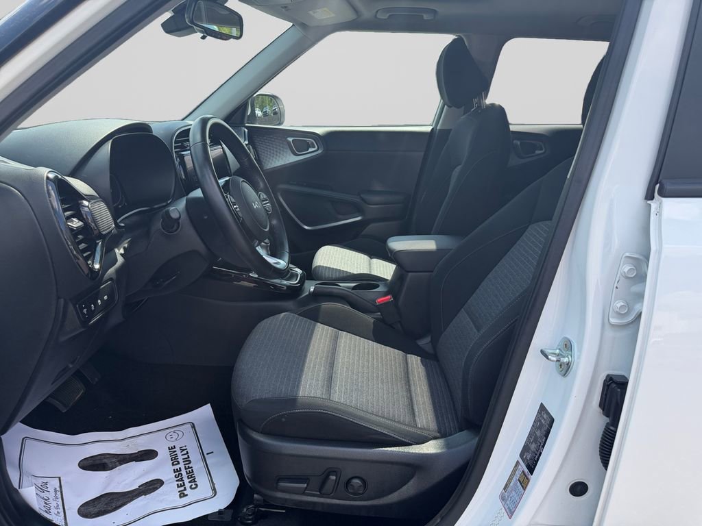 Used 2023 Kia Soul EX FWD image 10